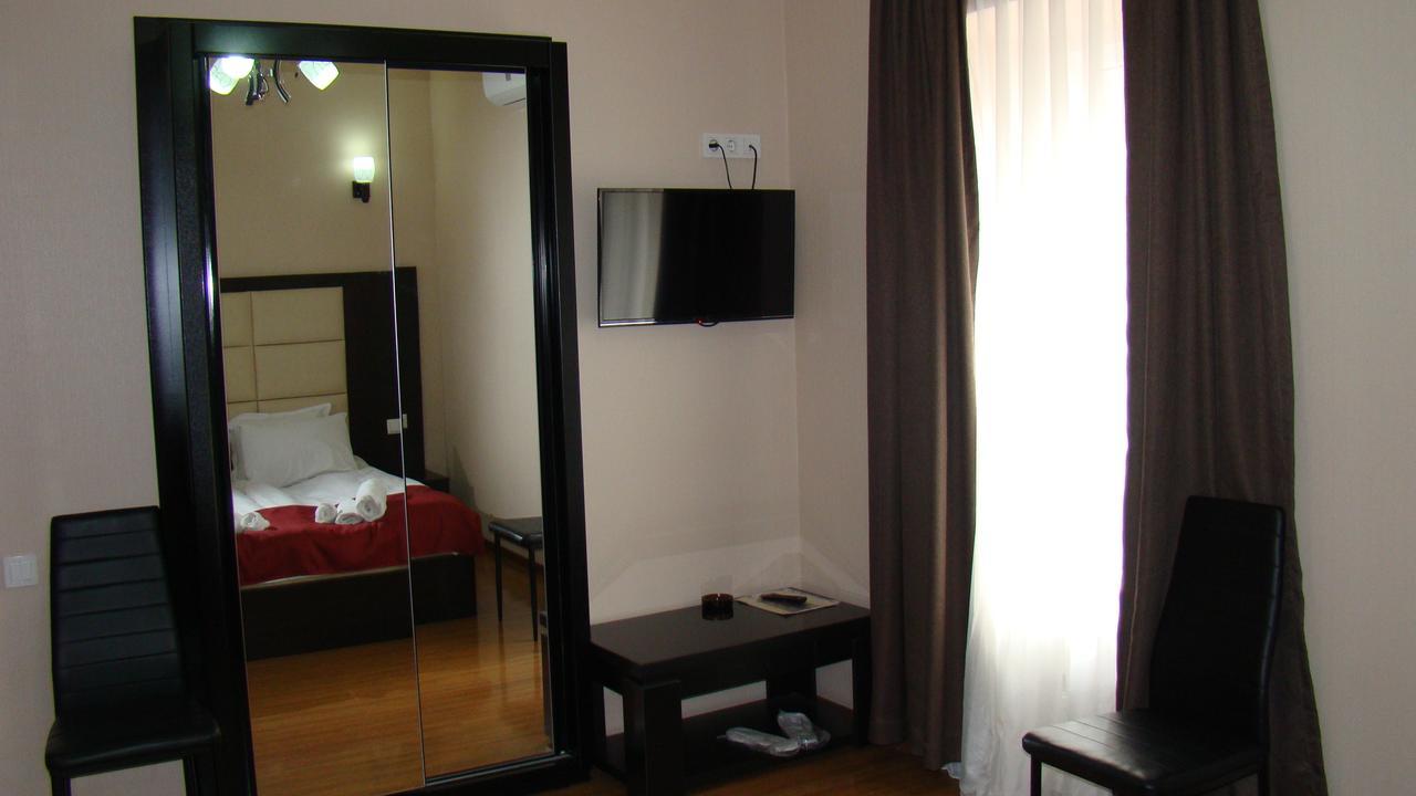 Hotel White Neptun Georgia Tbilisi Zewnętrze zdjęcie