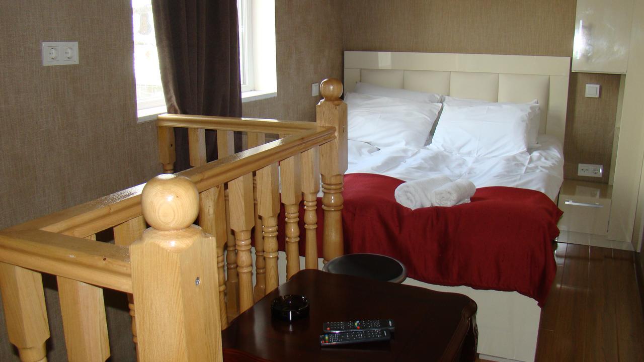 Hotel White Neptun Georgia Tbilisi Zewnętrze zdjęcie
